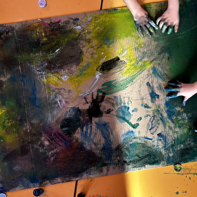 Δράση ευαισθητοποίησης στις ιδέες αλληλεγγύης ,  σεβασμού, ανεκτικότητας, φιλίας, αγάπης, αποδοχής και εθελοντισμού (ΙΔΙΩΤΙΚΟΣ ΠΑΙΔΙΚΟΣ ΣΤΑΘΜΟΣ "ΤΟ ΣΠΙΤΑΚΙ ΤΗΣ ΣΟΚΟΛΑΤΑΣ")